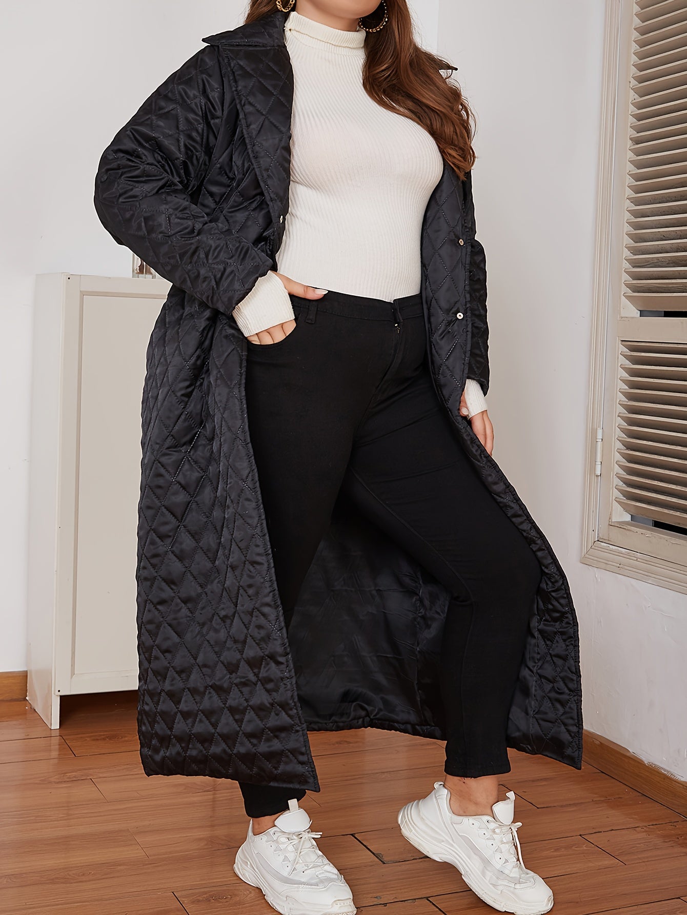 Elegant Plus Size Long Coat with Quilted Detail – V-Neck Polyester Fall/Winter Women’s Jacket, Solid Color, Machine Washable