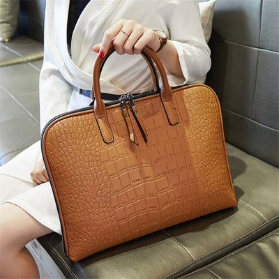 Women’s Genuine Leather Laptop Tote Bag – 15.6" (39.62 cm) Compartment with Multi-Pockets & Zipper Closure