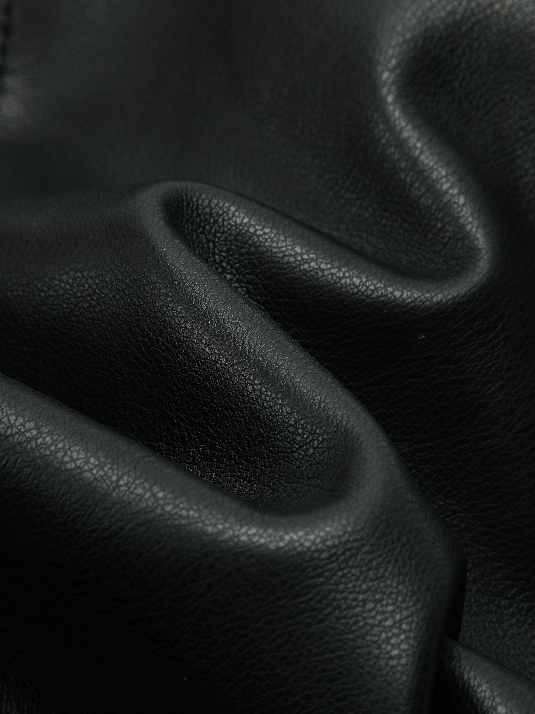 Women’s Genuine Leather Warm Short Jacket – Stylish Black Zip-Up Coat with Fleece Lining, Fall & Winter Casual Wear