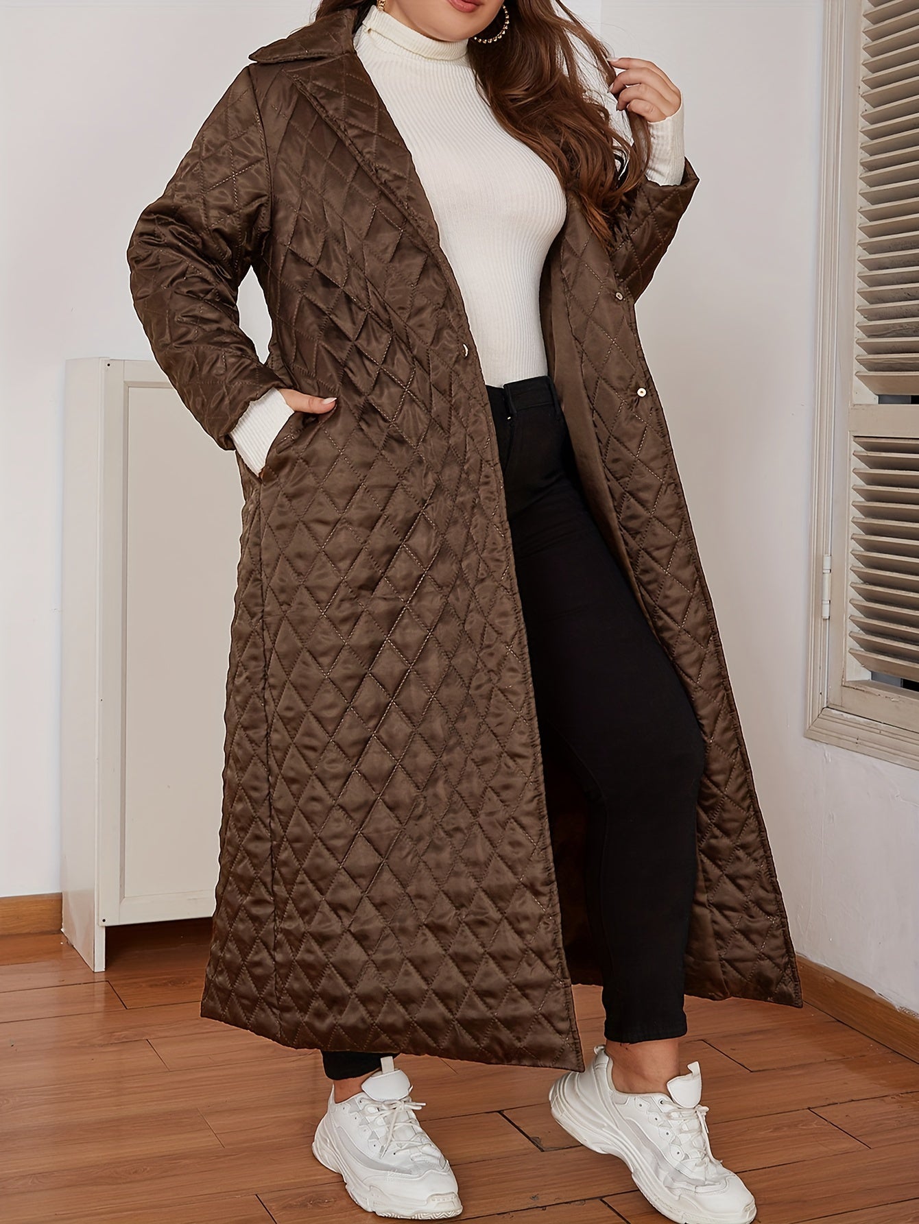 Elegant Plus Size Long Coat with Quilted Detail – V-Neck Polyester Fall/Winter Women’s Jacket, Solid Color, Machine Washable