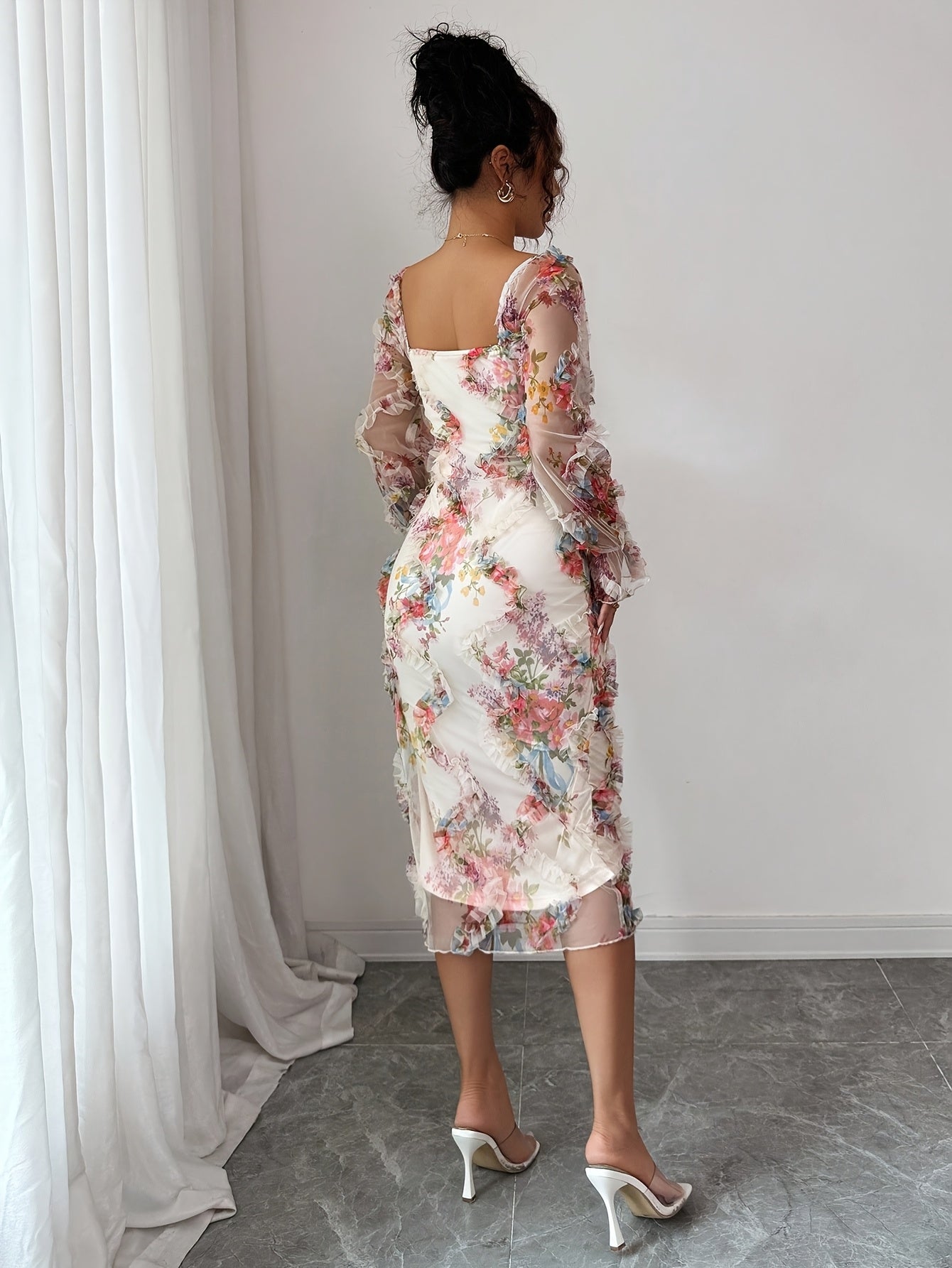 Women's Elegant Floral Print Square Neck A-Line Dress – Ruffled Short Sleeves, Fitted Waist, Zipper Back, Full-Length Wedding & Party Dress